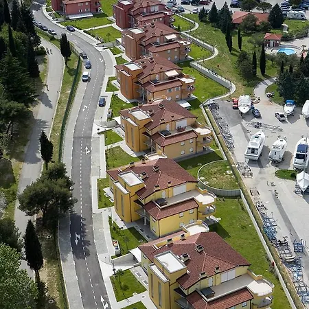 Apartman Marina - Oleander